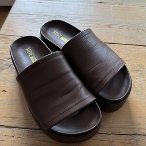 Steve Madden Arwen Brown Leather Slides
